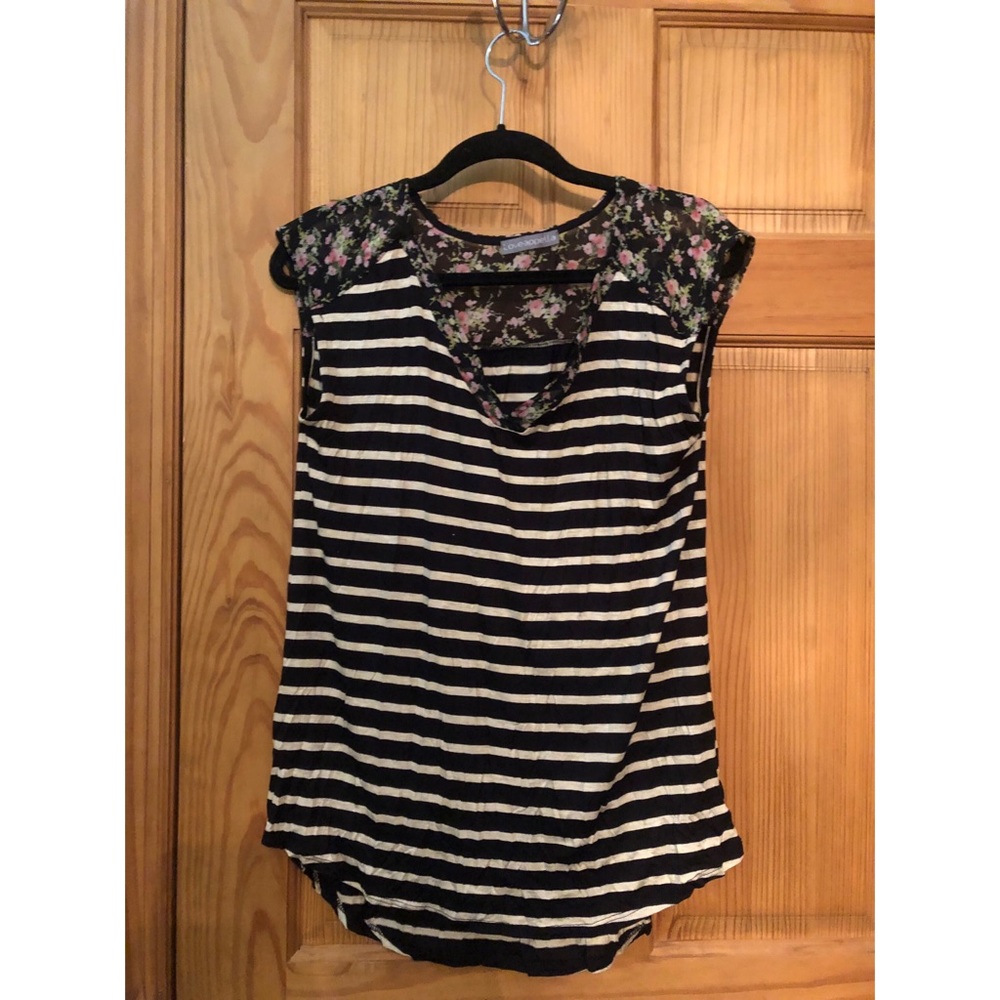 Short sleeve shirt